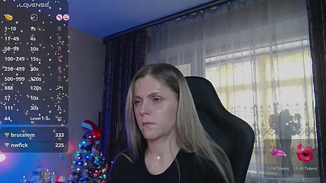 Snapshot of JessieOMays chatting on December 20, 2024, 5:14 am JessieOMays online show from December 20, 2024, 5:14 am