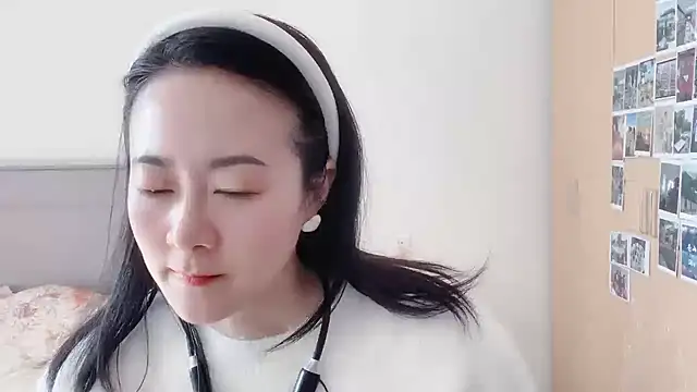 Snapshot of fanfan-FF chatting on December 24, 2024, 5:16 am fanfan-FF online show from December 24, 2024, 5:16 am