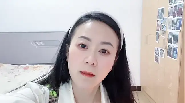 Snapshot of fanfan-FF chatting on February 4, 2025, 12:22 pm fanfan-FF online show from February 4, 2025, 12:22 pm