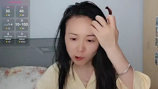 fanfan-FF online show from April 22, 2026, 12:39 pm