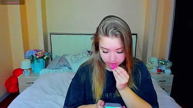 AlexissM online show from November 9, 2025, 5:06 am