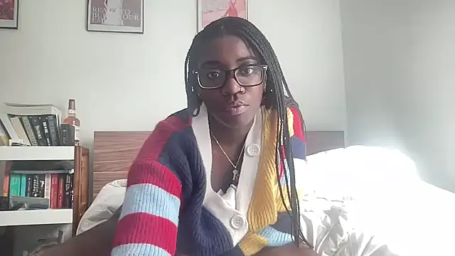 AveryJ99 online show from December 18, 2024, 3:33 pm