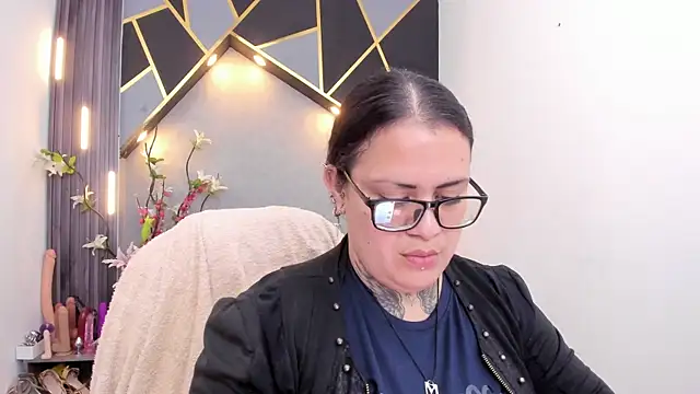 brigittemiller online show from April 14, 2026, 1:28 pm