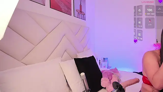 zoe rivers online show from March 19, 2026, 6:12 pm