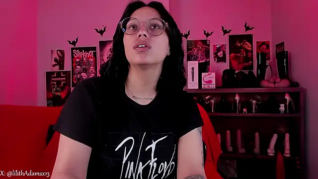 lilith-deveraux online show from February 16, 2026, 2:57 pm