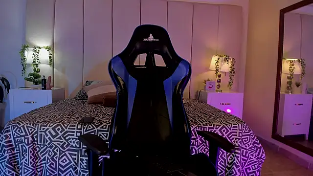 Snapshot of dayanne07 chatting on December 22, 2025, 1:46 am dayanne07 online show from December 22, 2025, 1:46 am