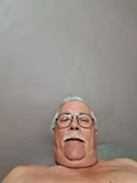 NawtyB1965 online show from April 17, 2026, 4:04 am