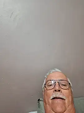 NawtyB1965 online show from April 26, 2026, 4:43 am