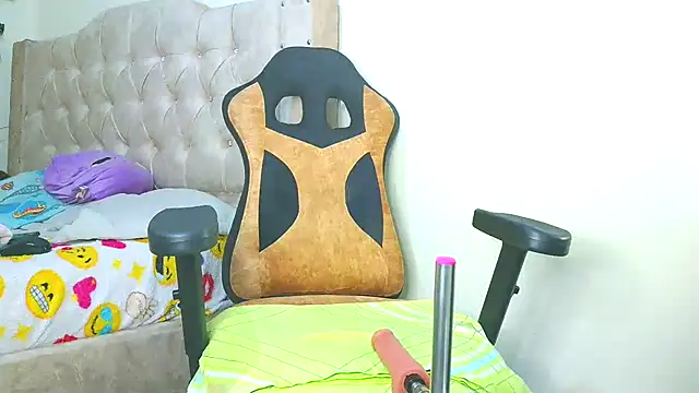 Samary thomas online show from November 5, 2025, 11:16 pm