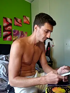 Snapshot of MASTERBULLY chatting on September 10, 2025, 9:20 am MASTERBULLY online show from September 10, 2025, 9:20 am