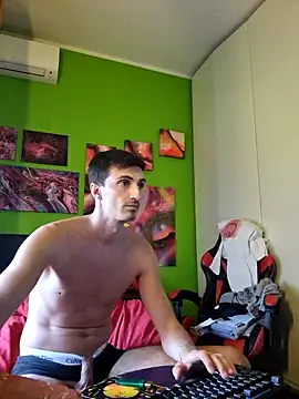 Snapshot of MASTERBULLY chatting on September 19, 2025, 4:07 pm MASTERBULLY online show from September 19, 2025, 4:07 pm