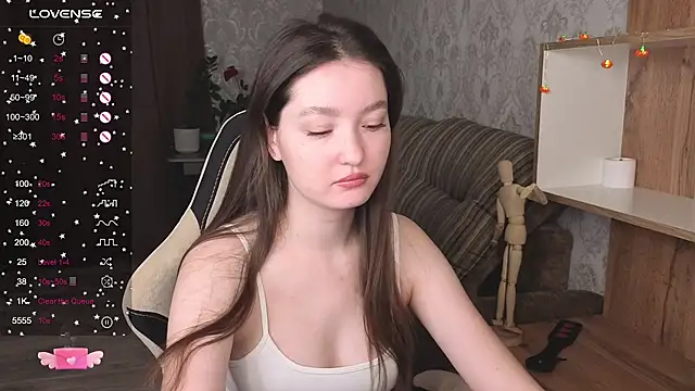 Snapshot of Fairyy_Moon chatting on November 3, 2025, 11:59 pm Fairyy Moon online show from November 3, 2025, 11:59 pm