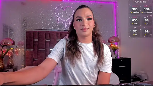 Snapshot of KylieVictoria chatting on September 26, 2025, 4:27 am KylieVictoria online show from September 26, 2025, 4:27 am