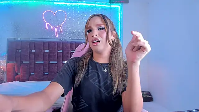 Snapshot of KylieVictoria chatting on November 4, 2025, 5:28 am KylieVictoria online show from November 4, 2025, 5:28 am