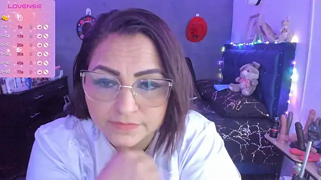 Ivonnee   online show from January 12, 2025, 5:45 am