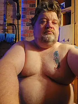 alienbunny online show from May 19, 2026, 3:35 am