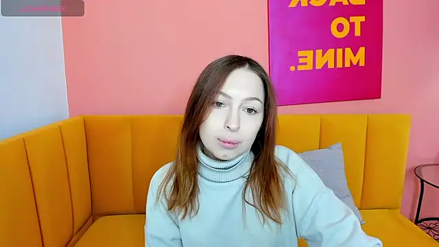 KetrinWhite online show from November 17, 2025, 1:22 am