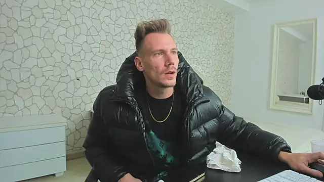 MateoBenjaminX online show from December 4, 2024, 10:08 pm