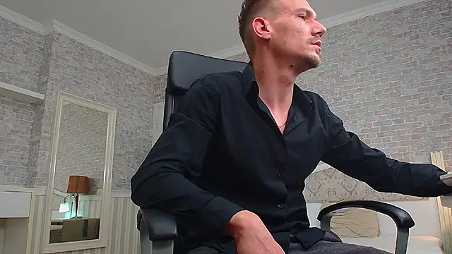 MateoBenjaminX online show from December 6, 2024, 4:28 pm