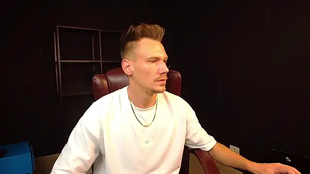 MateoBenjaminX online show from December 8, 2024, 5:22 pm