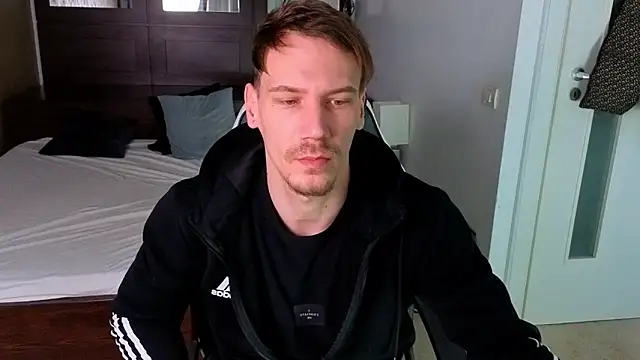 MateoBenjaminX online show from March 4, 2026, 11:27 am