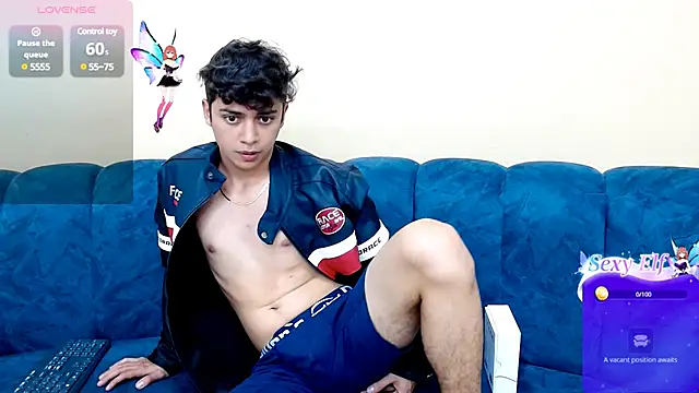 Snapshot of DamiBright chatting on January 28, 2025, 7:10 pm DamiBright online show from January 28, 2025, 7:10 pm