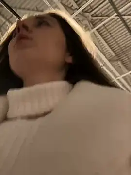 UnaMiuMiu online show from January 11, 2025, 9:15 am