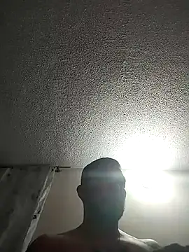 xxierra online show from April 7, 2026, 2:23 am