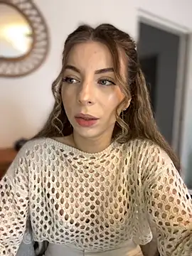 Mia Ethan online show from November 12, 2025, 9:10 am