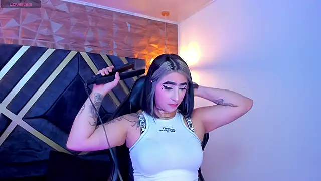 Alahia Dangelo online show from October 10, 2025, 11:31 am