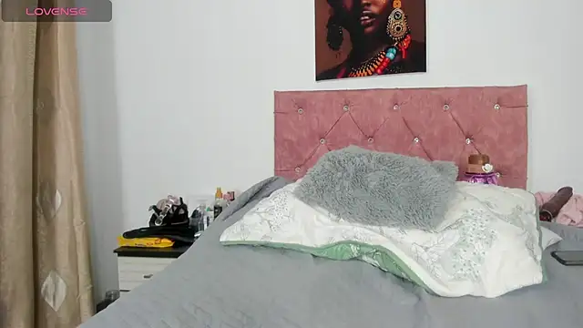 Snapshot of Milkdulce1 chatting on January 30, 2025, 9:04 am Milkdulce1 online show from January 30, 2025, 9:04 am