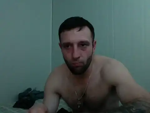 serjdj90 online show from December 17, 2025, 8:37 pm