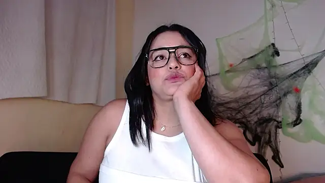 maraa lee online show from October 25, 2025, 1:35 am