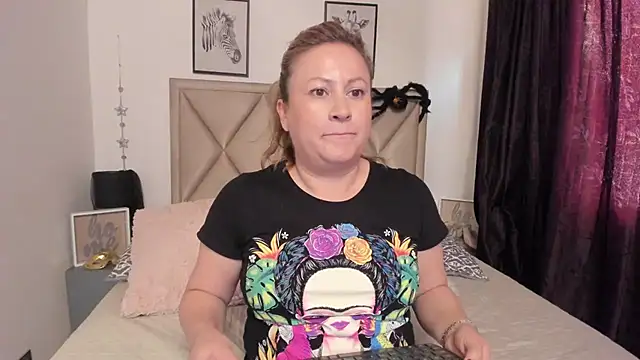 MonyCassius online show from November 8, 2025, 11:54 am