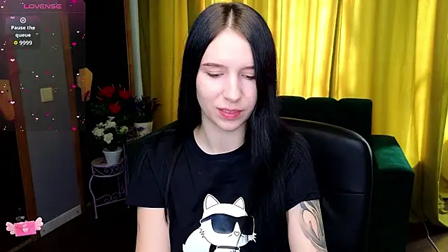 KarolinaBlacks online show from March 13, 2026, 6:31 am