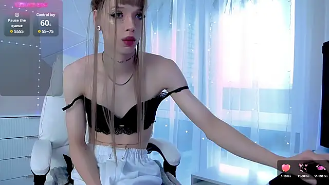 Snapshot of Dasha_M chatting on December 14, 2024, 10:02 am Dasha M online show from December 14, 2024, 10:02 am