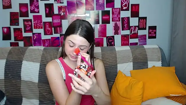 Snapshot of MilanaRoza chatting on March 1, 2025, 1:51 pm MilanaRoza online show from March 1, 2025, 1:51 pm