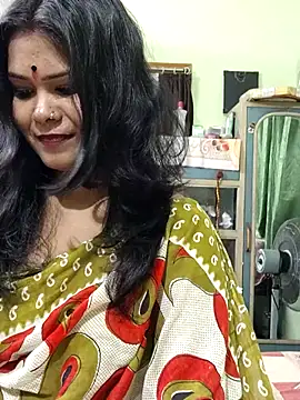 yoursweety09 online show from October 30, 2025, 8:16 am