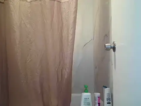 MsWetWetJones online show from February 4, 2025, 3:36 pm