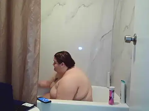 MsWetWetJones online show from February 5, 2025, 6:26 pm