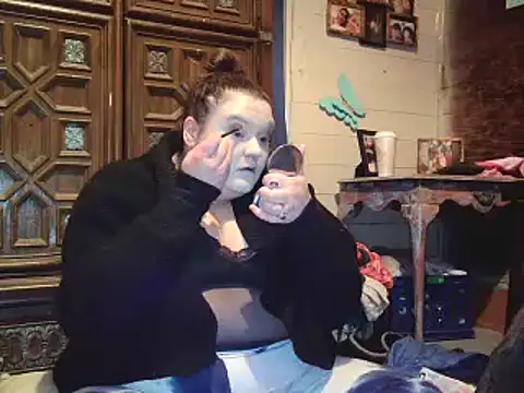 MsWetWetJones online show from February 20, 2025, 6:35 pm