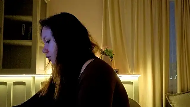 Alisia Mars online show from February 1, 2026, 5:17 am