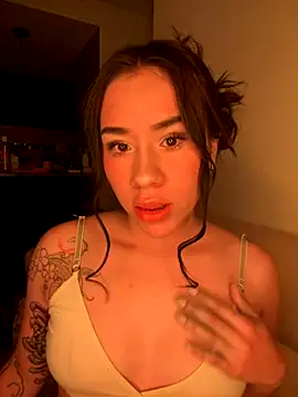 Im Valen Cute online show from September 17, 2025, 5:42 am