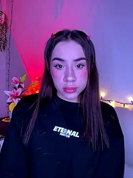 Im Valen Cute online show from December 18, 2025, 3:45 am