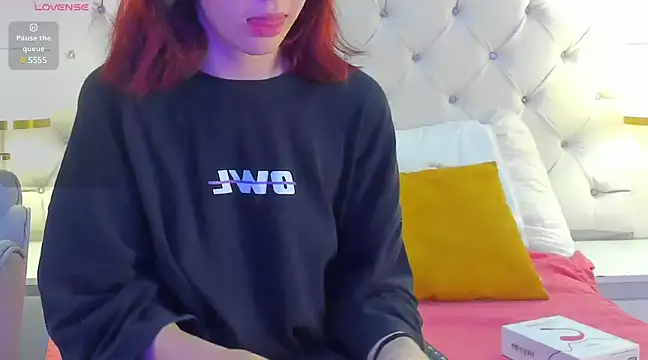 Snapshot of Nastya_Fantasy chatting on January 7, 2025, 7:17 pm Nastya Fantasy online show from January 7, 2025, 7:17 pm