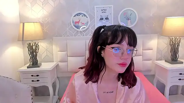 Snapshot of Nastya_Fantasy chatting on January 22, 2025, 5:17 pm Nastya Fantasy online show from January 22, 2025, 5:17 pm