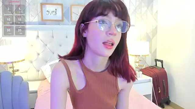 Snapshot of Nastya_Fantasy chatting on February 17, 2025, 7:31 pm Nastya Fantasy online show from February 17, 2025, 7:31 pm