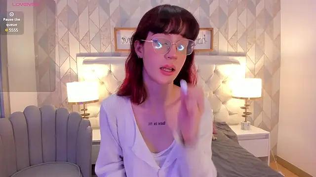 Snapshot of Nastya_Fantasy chatting on February 20, 2025, 7:19 pm Nastya Fantasy online show from February 20, 2025, 7:19 pm