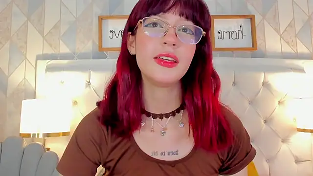 Snapshot of Nastya_Fantasy chatting on March 18, 2025, 7:20 pm Nastya Fantasy online show from March 18, 2025, 7:20 pm