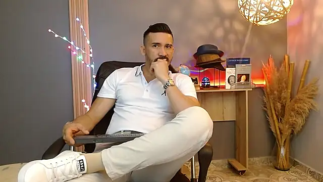 Reiko 85  online show from March 10, 2026, 2:33 pm